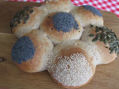 Cottage Cheese Rolls