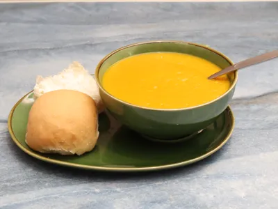Curried apple and carrot soup