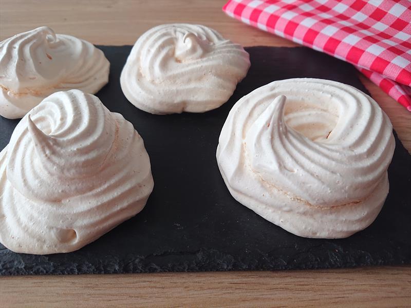 Eggless Meringue