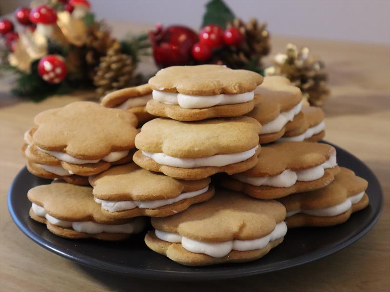 Ginger Sandwich Cream Cookies