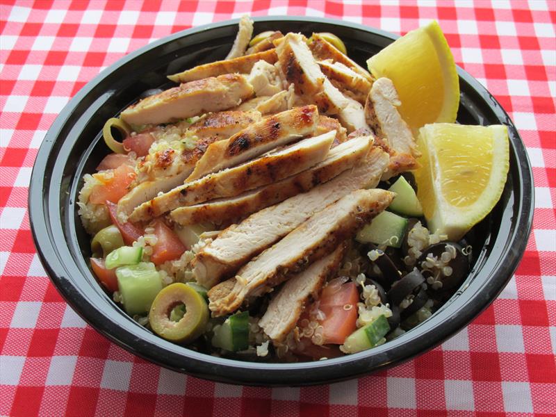 Grilled Chicken and Quinoa Salad