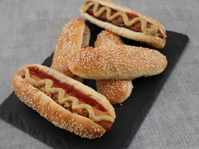 Hot dog buns with sesame