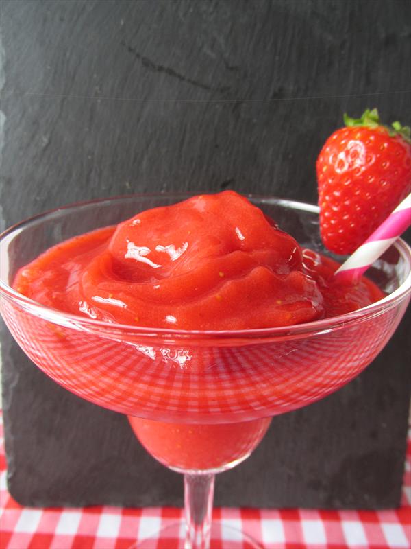 Strawberry daqiri slushie